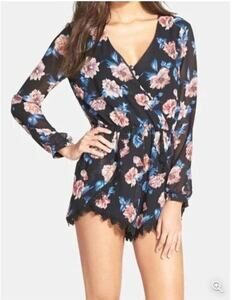 ASTR Nordstrom Floral Print Romper Long Sleeve Lace Trim Black Pink S
